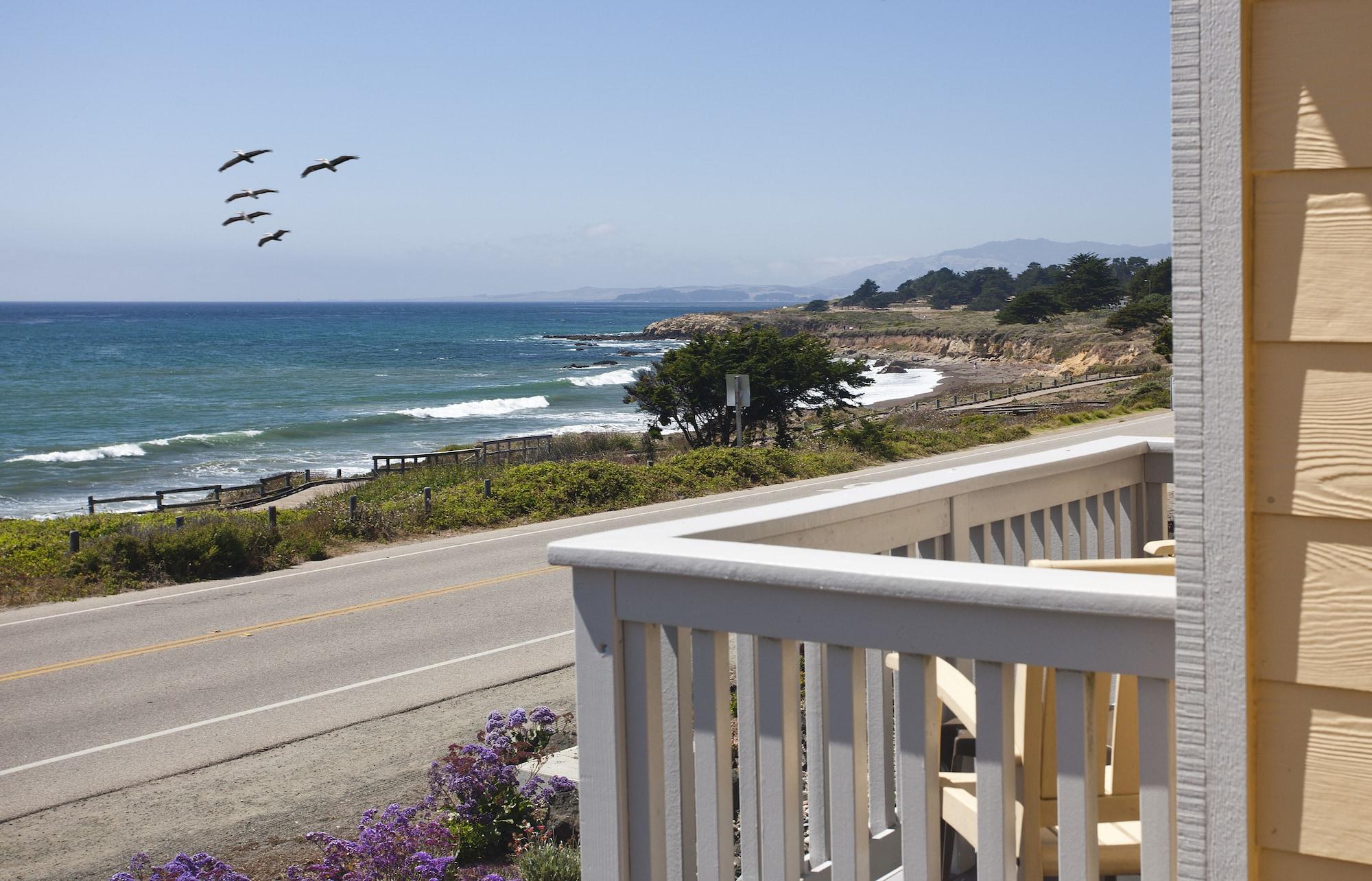 Hotel Pelican & Cambria
