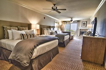 Hotel Pelican & 4*