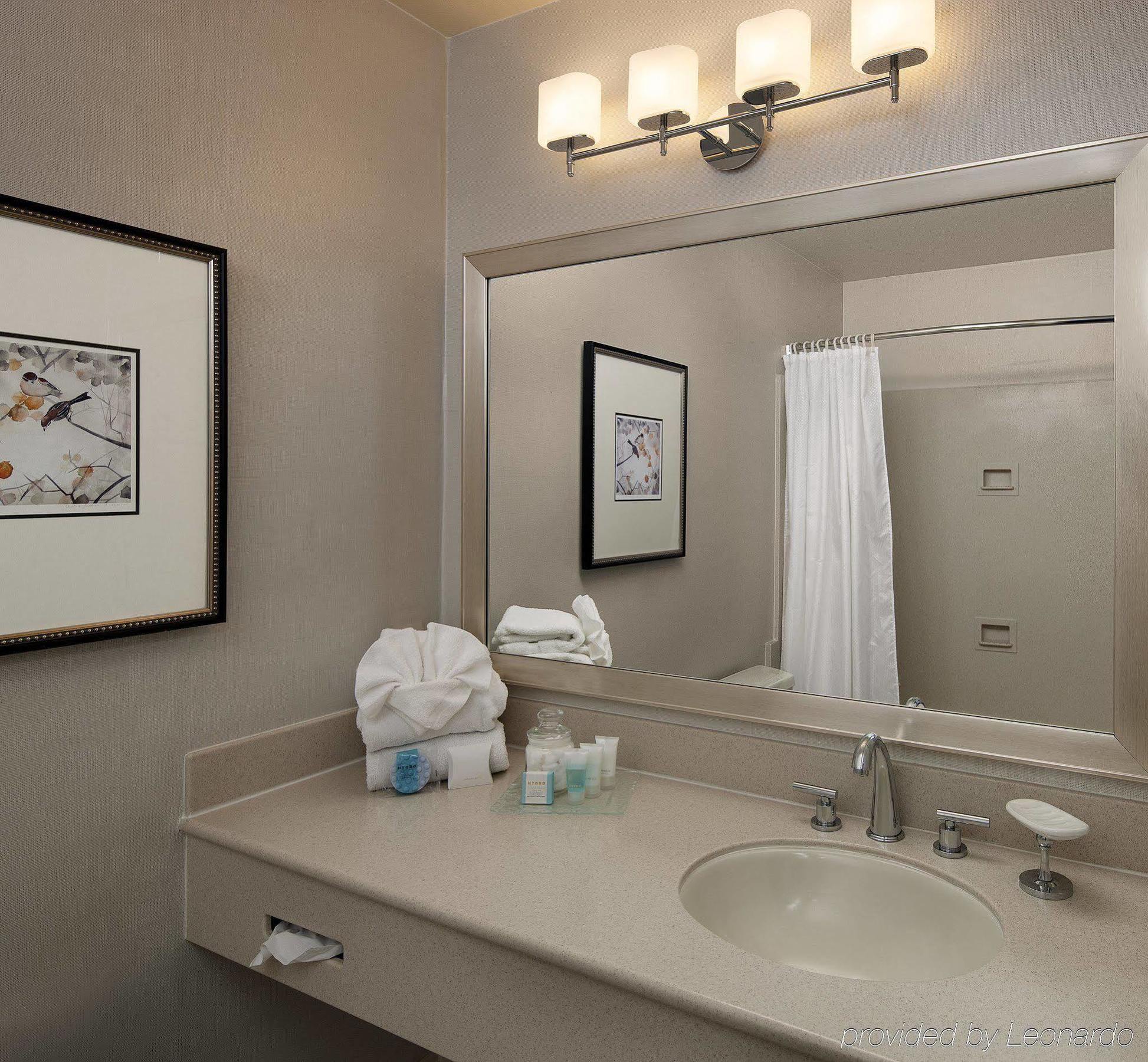 Hotel Pelican & Cambria